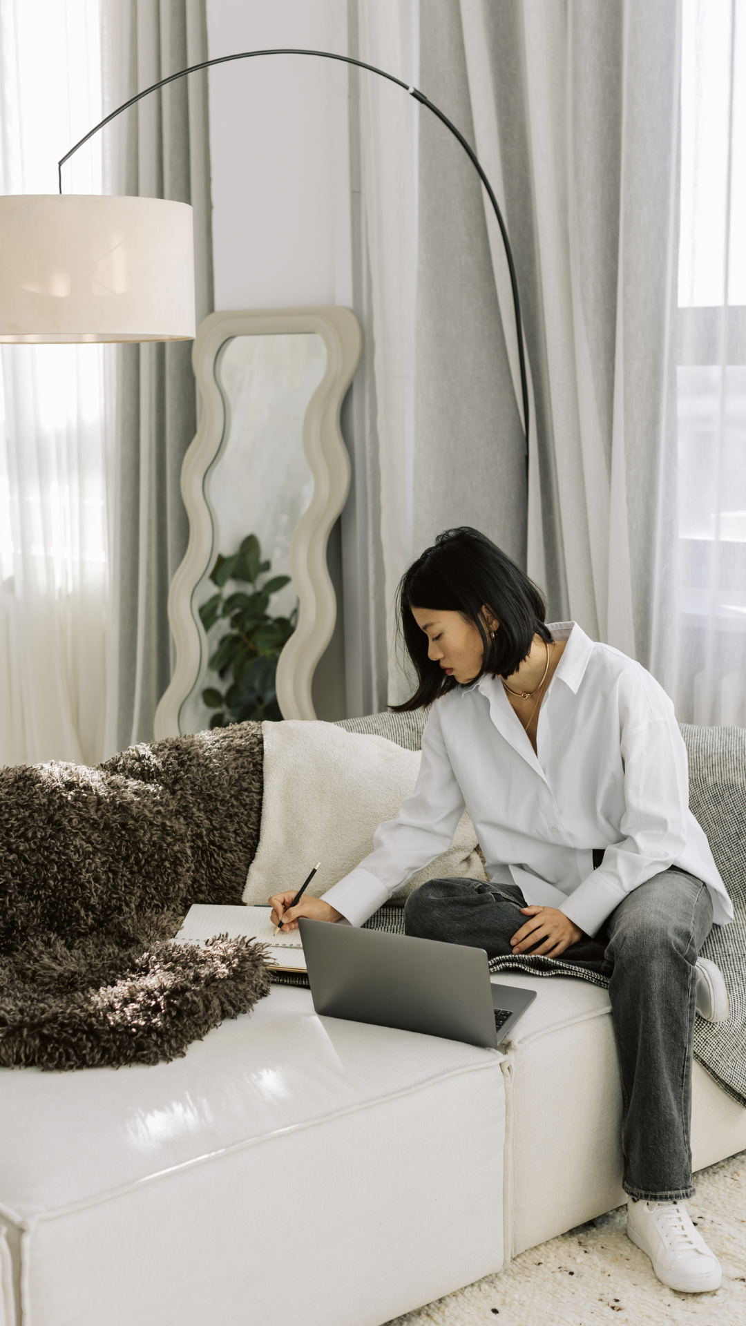 Female Digital AI course